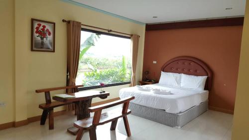 รักบัว รีสอร์ต (Rak Bua) รักบัว รีสอร์ต (Rak Bua)