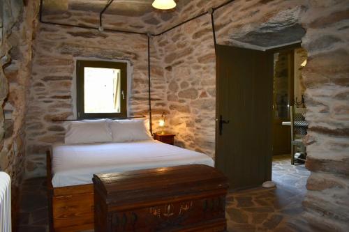 Private Home 2' from the beach, Orkos Kea in Ioulida