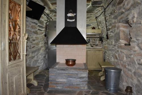 Konyha, Private Home 2' from the beach, Orkos Kea in Ioulida