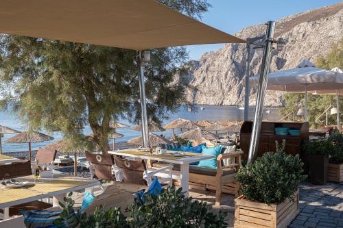 Santorini Crystal Blue Suites