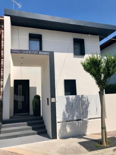  Sunrise Rooms in Grado