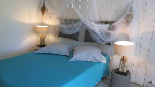 LACOSTE cottage Roquefort