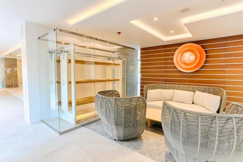 Thermia Palace Ensana Health Spa Hotel - image 3
