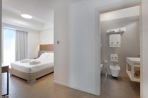 M&F Hotel - image 6