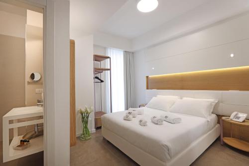 M&F Hotel - image 11