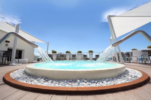 M&F Hotel - image 5