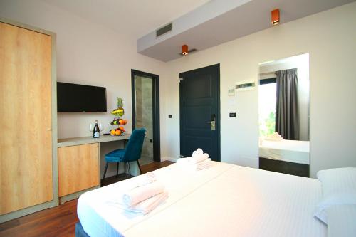 A&G HOTEL - image 10