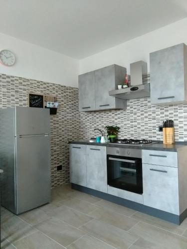 virtuve, Via Mediterraneo 39 Casa vacanze in Petačato