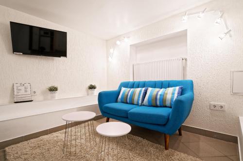 Studio Apartment - Semi-Basement floor with FREE Parking image 10