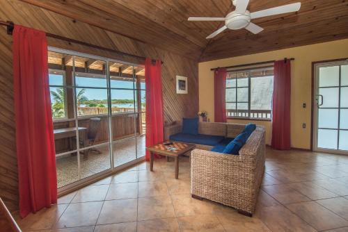 Faciliteiten, Wikkid Resort in Dixon Cove