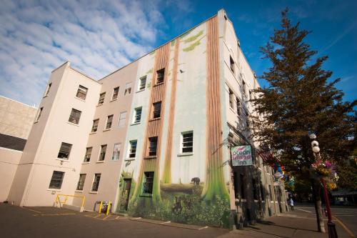 酒店外观, Ocean Island Inn Backpackers Suites in 维多利亚(BC)
