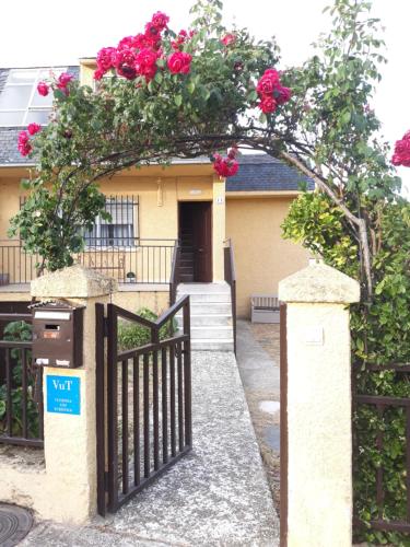  Casa Rural Alameda con chimenea y jardín, Pension in El Barco de Ávila bei La Aliseda de Tormes