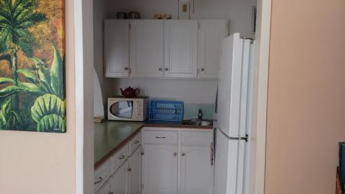 Condominium 220 - image 2