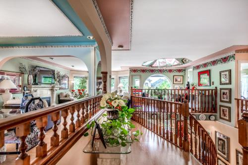 Diana's Luxury Bed and Breakfast in Vancouver, Canada