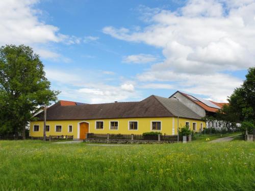 Biohof Weissensteiner, Pension in Ullrichs