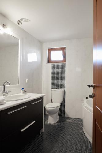 Bathroom, Aletraki -Off-Grid Retreat Above Heraklion, Peaceful Views in Archanes