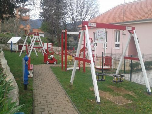  Apartment Mare - large terrace in Dobropoljana