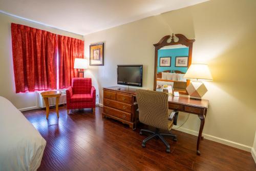 Howard Johnson by Wyndham Buena Park – Anaheim, CA