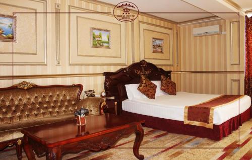 room detail thumbnail 1