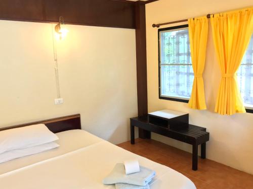 Standard Bungalow with Fan image 7