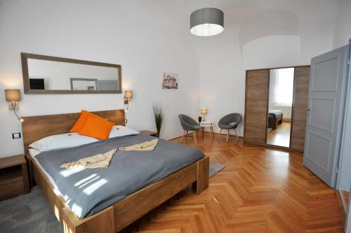  PR Apartman, Unterkunft in Eger