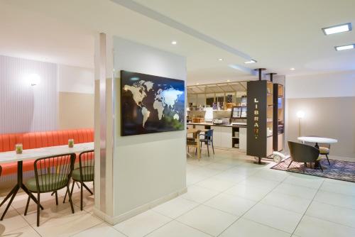 ล็อบบี้, อพาร์ตโฮเต็ล อดาจิโอ โมนาโค มอนเต คริสโต (Aparthotel Adagio Monaco Monte Cristo) in โบโซเลย์