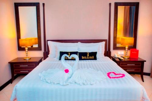 Zurich Hotel Balikpapan Room Type - Junior Suite with Sea View
