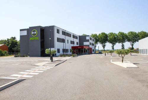 B&B HOTEL Valence TGV Romans