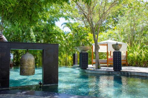 Shanti Maurice Resort & Spa