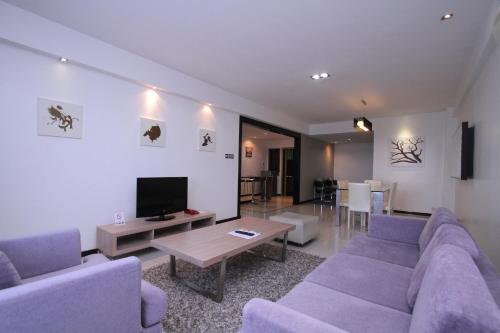 Likas Square - KK Apartment Suite