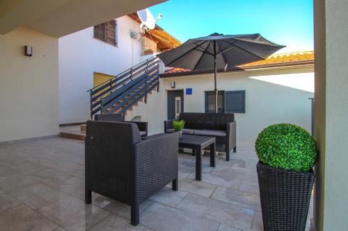  Fredi A2, Pension in Novigrad