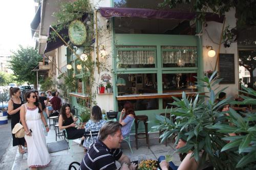 Your address in Koukaki by Athenian Home - 1 bdr Apt - image 4