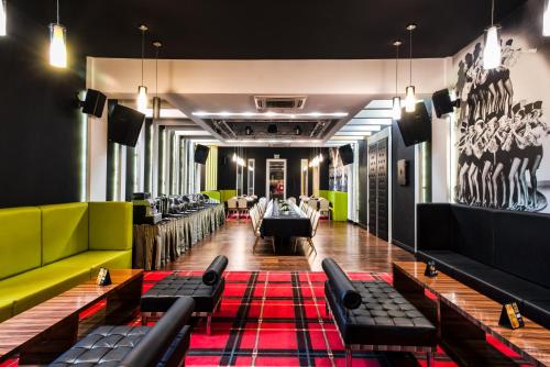 Ресторан, Hotel Lamberton in Олтажев
