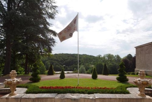 Château De Beauvois - La Maison Younan