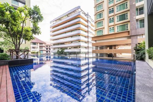 %name Favstay   Bangkok Noble Solo Sukhumvit 55 กรุงเทพ