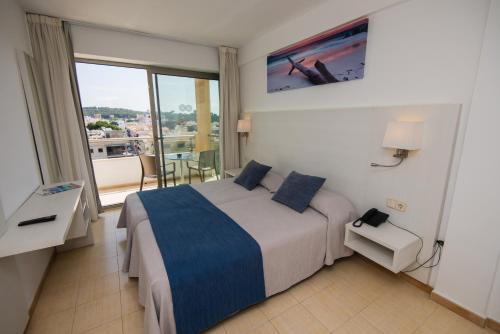 Hotel Bella Mar - image 2