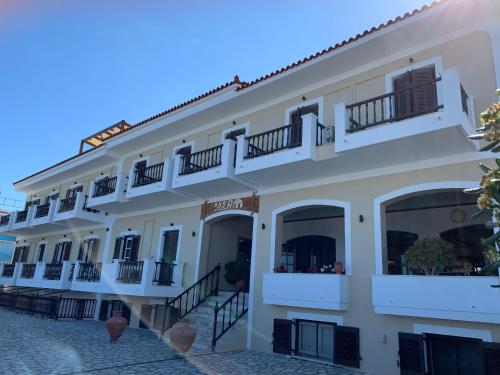 Sunrise Hotel, Samos bei Koumaíïka