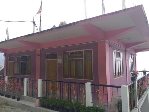 Ashis Homestay - Algarah