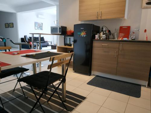 virtuve, STUDIO POSEIDONIA apartment 75sqm CORINTH CANAL in Posidonia