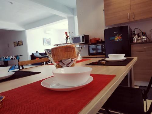 STUDIO POSEIDONIA apartment 75sqm CORINTH CANAL in Posidonia