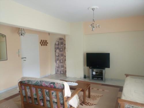  SUM. ROOMS in Peraia