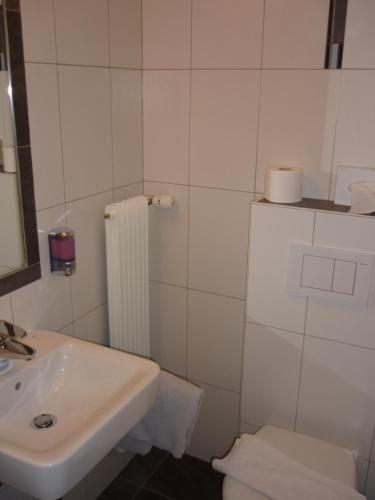 Hotel Europa Guest House - image 9