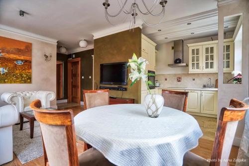 Royal Warsaw Apartment, Warsaw (photo 9)