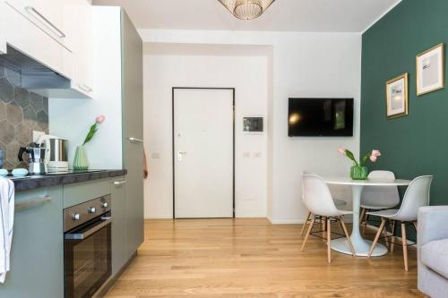 JOIVY Fresh Family Apt for 5 near City Life, Milan (photo 5)