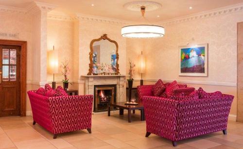 Marine Hotel - image 11
