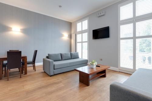 SW1 Apartments - image 3