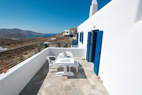 Mykonos Pro-care Suites