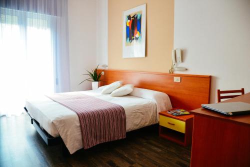 Comfort Double Room with Balcony image 2