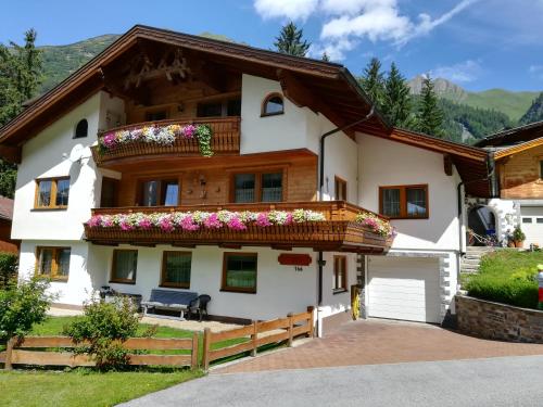 B&B Schmirn - Ferienwohnung Bergblick - Bed and Breakfast Schmirn