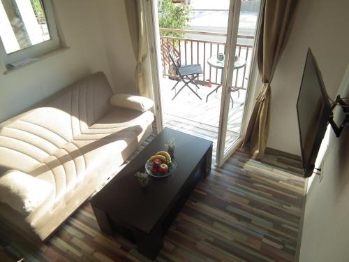 City View Apartment - image 14